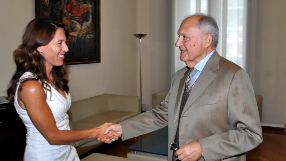 Il Ministro Savona ha incontrato l’Ambasciatrice di Malta Il Ministro Savona ha incontrato l’Ambasciatrice di Malta