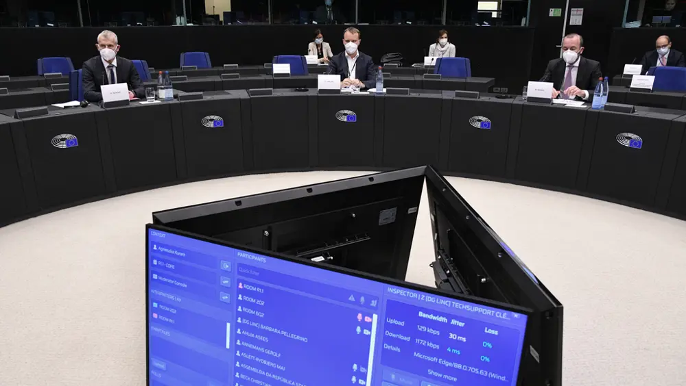 Comitato esecutivo, sessione plenaria della Conferenza il 19 giugno Comitato esecutivo, sessione plenaria della Conferenza il 19 giugno