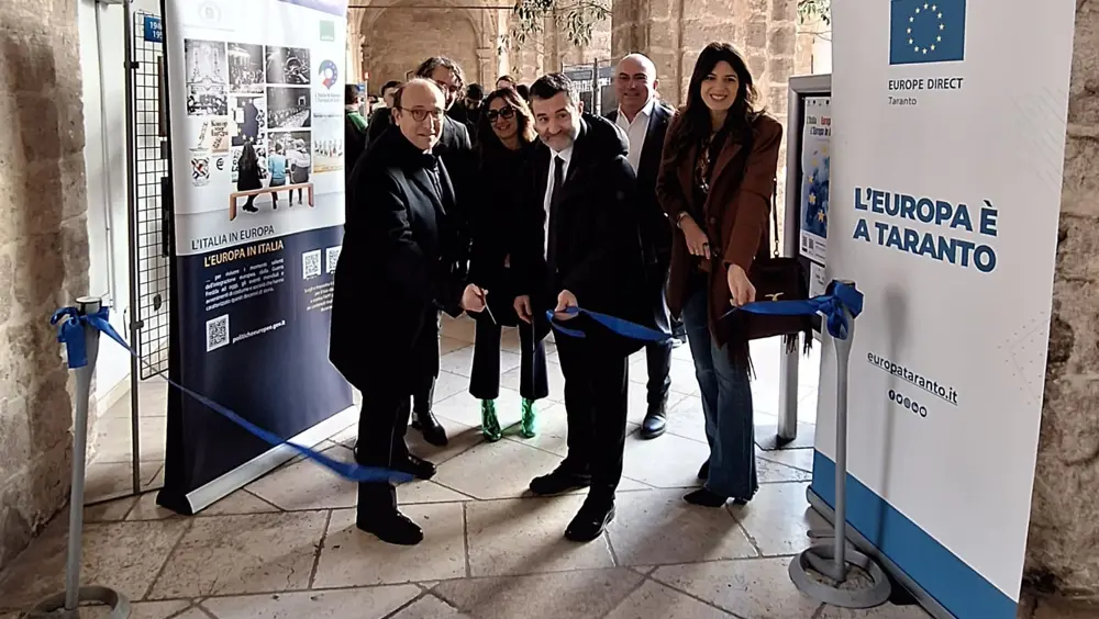 Dipartimento Jonico di Taranto ospita la mostra "L'Italia in Europa - L'Europa in Italia" Dipartimento Jonico di Taranto ospita la mostra "L'Italia in Europa - L'Europa in Italia"