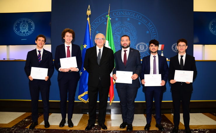 Collegio d'Europa, premiati gli studenti italiani più meritevoli dell'anno accademico 2024-2025 Collegio d'Europa, premiati gli studenti italiani più meritevoli dell'anno accademico 2024-2025